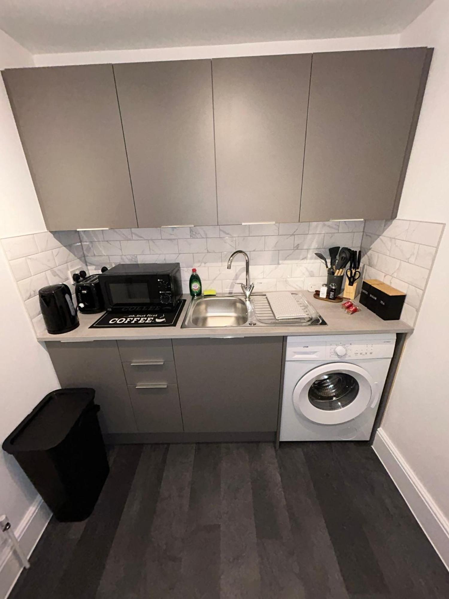 Brand New Modern Apartments Steps From Gloucester Quays Екстер'єр фото