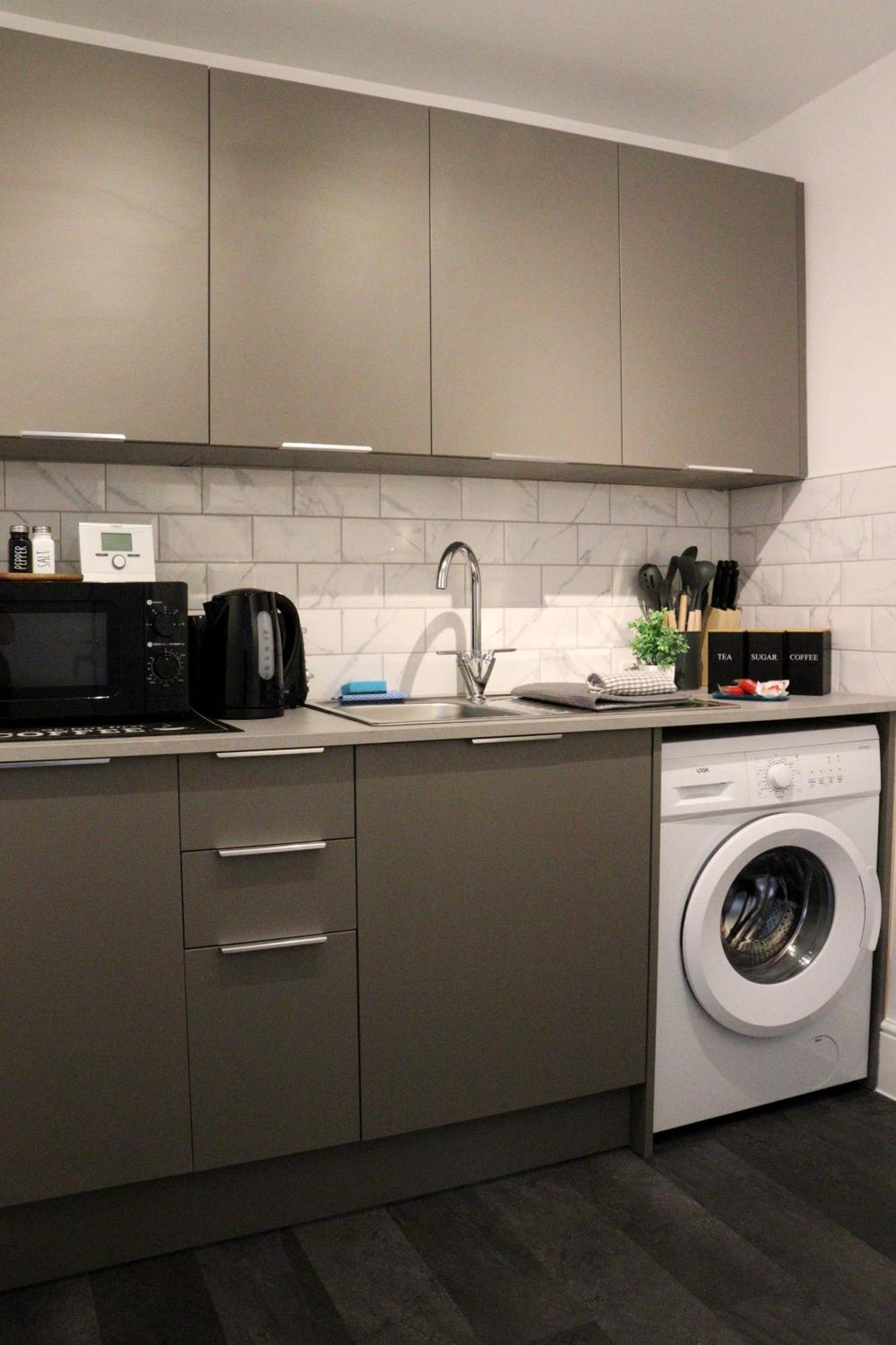 Brand New Modern Apartments Steps From Gloucester Quays Екстер'єр фото