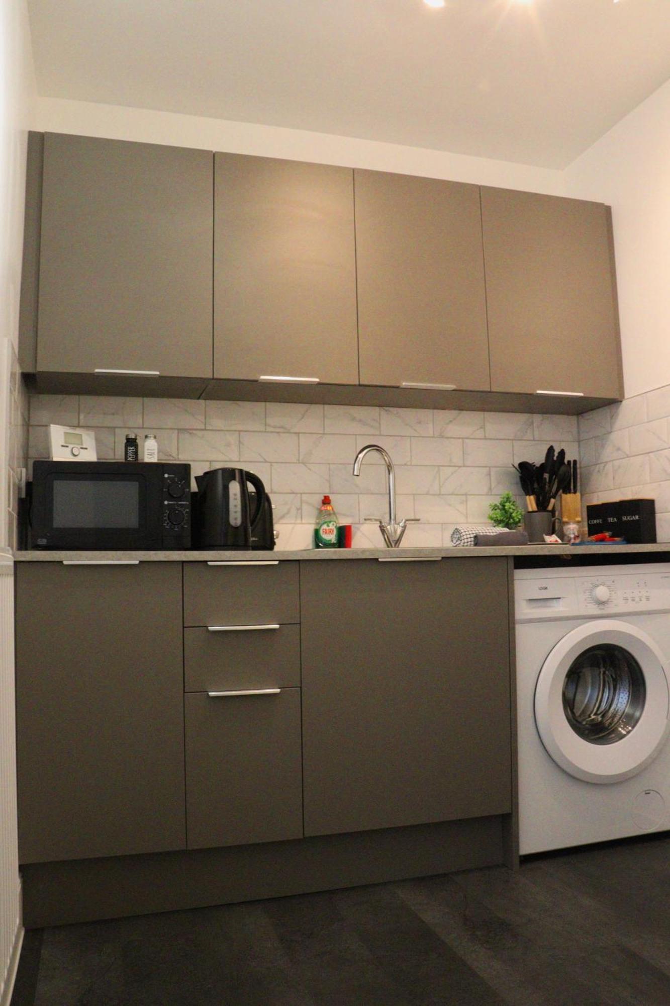 Brand New Modern Apartments Steps From Gloucester Quays Екстер'єр фото